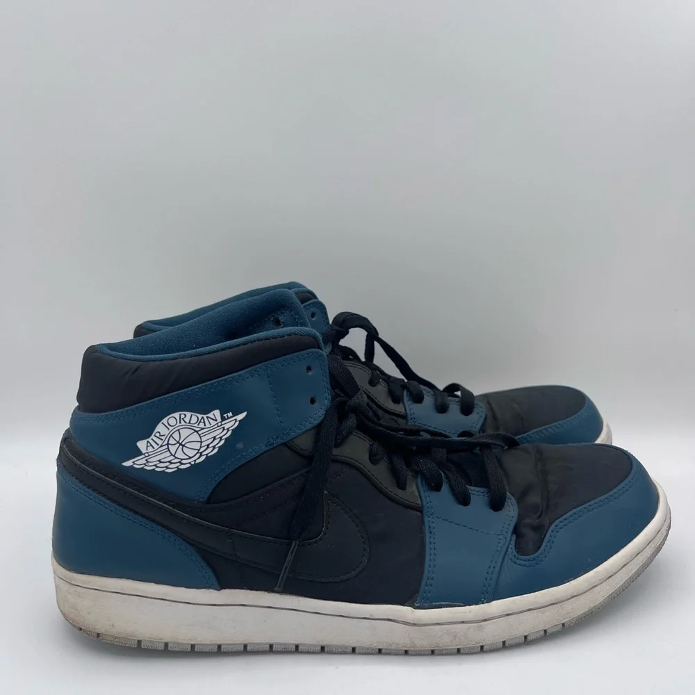 Nike Air Jordan 1 Mid Night Shade Sneakers Size 11.5